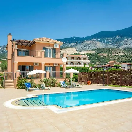 Athina Lourdas Kefalonia * Trapezaki (Kefalonia)